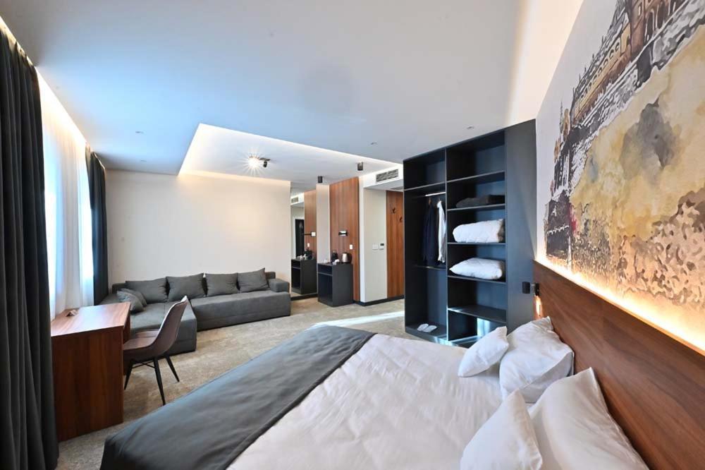 Tvrdjava Rooms - Нови Сад Екстериор снимка