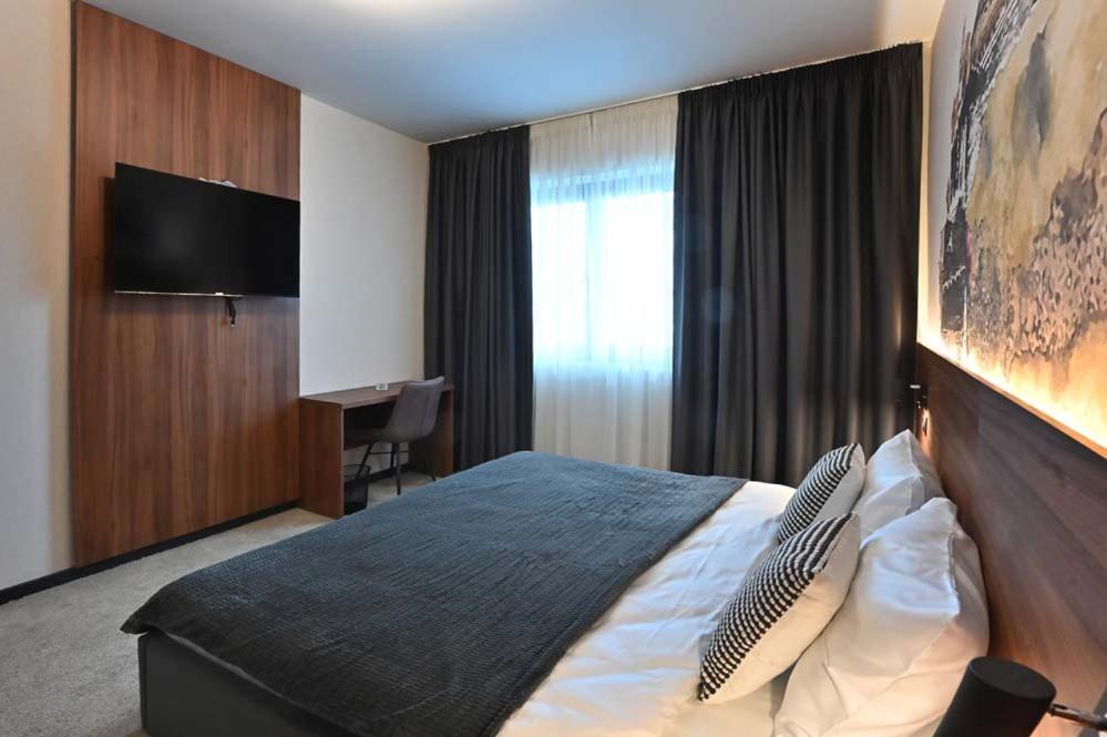 Tvrdjava Rooms - Нови Сад Екстериор снимка
