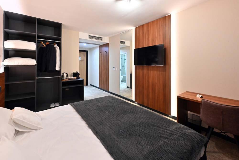 Tvrdjava Rooms - Нови Сад Екстериор снимка